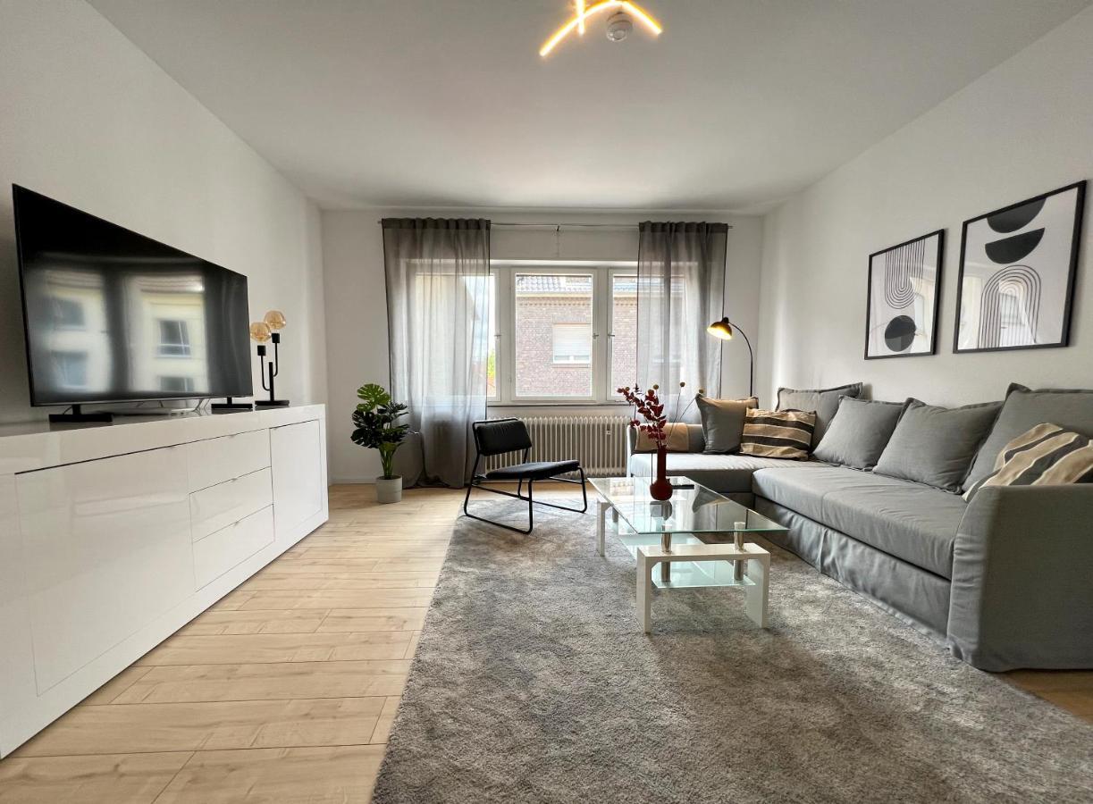 One Bed And One Sofa Bed, Self Check In, Invoice Apartment Mönchengladbach Exterior foto